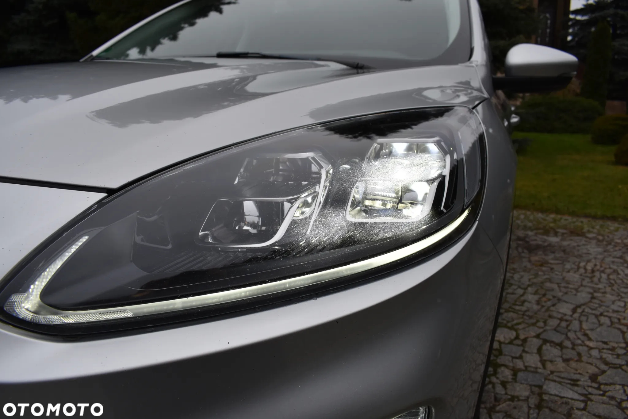 Ford Kuga 2.0 TDCi 2x4 Titanium - 30