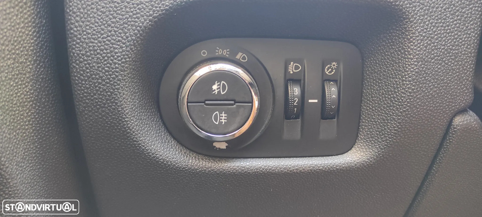 Opel Corsa 1.3 CDTI DPF EcoFLEX S&S 150 Anos - 14