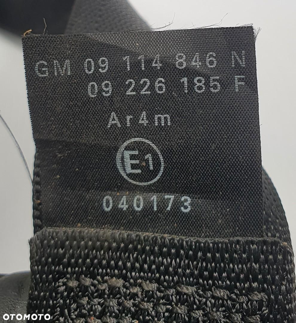 PAS BEZPIECZEŃSTWA PRAWY TYŁ TYLNY OPEL CORSA C 5D 33003596 09114846 040173 - 3