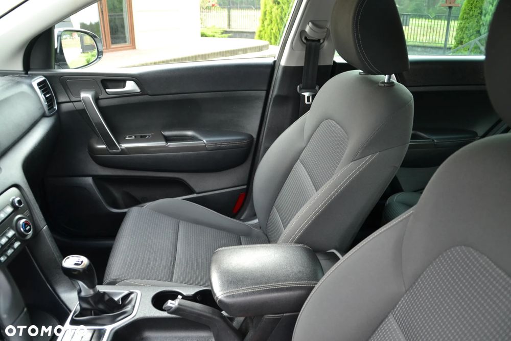 Kia Sportage 1.6 GDI 2WD DREAM-TEAM EDITION - 23