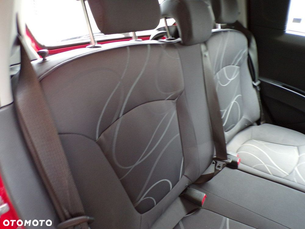 Chevrolet Spark - 25