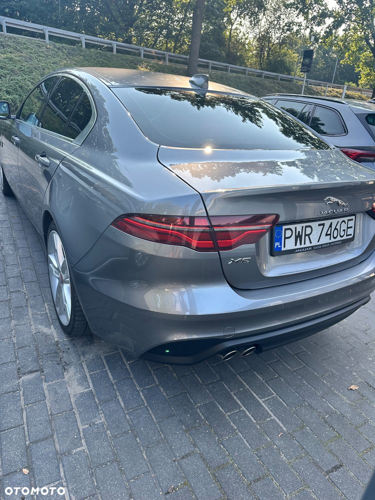 Jaguar XE 2.0 D180 R-Dynamic S - 5