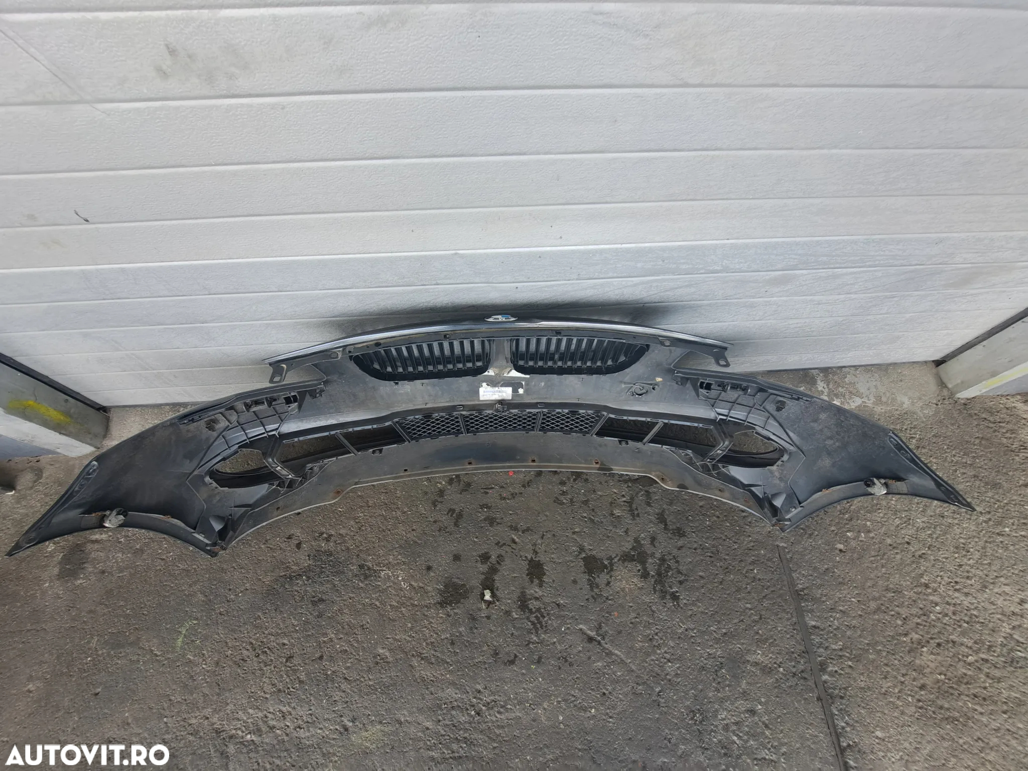 Bara fata cod culoare 475 BlackSaphire in stare buna originala BMW ( model cu PDC si camere video laterale 360 view ) Originala BMW F10 F11 F18 - 6