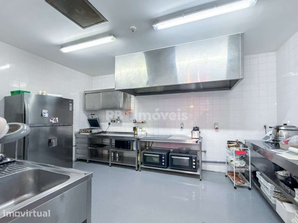 Café totalmente equipado no centro do Entroncamento - Grande imagem: 4/45