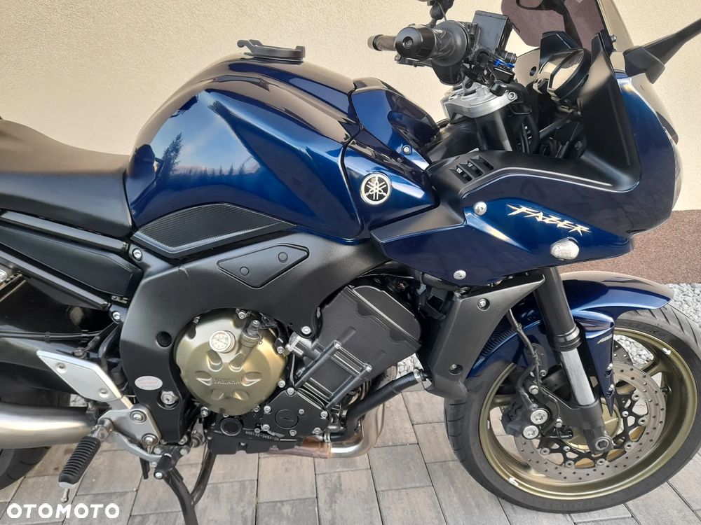 Yamaha FZ - 8