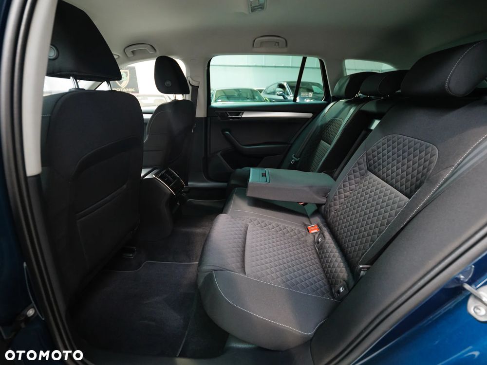 Skoda Superb 2.0 TDI SCR Ambition - 20