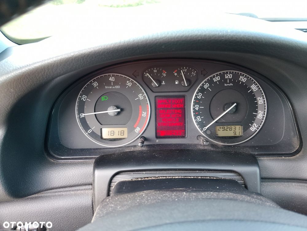 Skoda Superb 2.8 V6 L&K Tiptr - 5