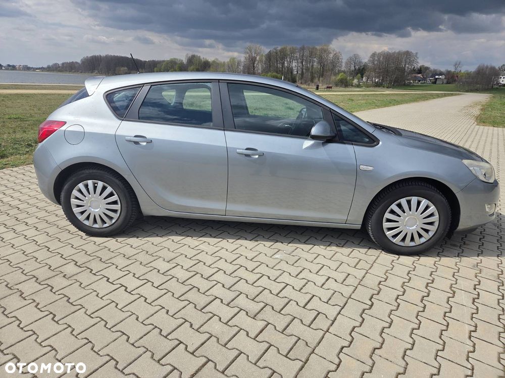Opel Astra 1.4 T Cosmo - 8