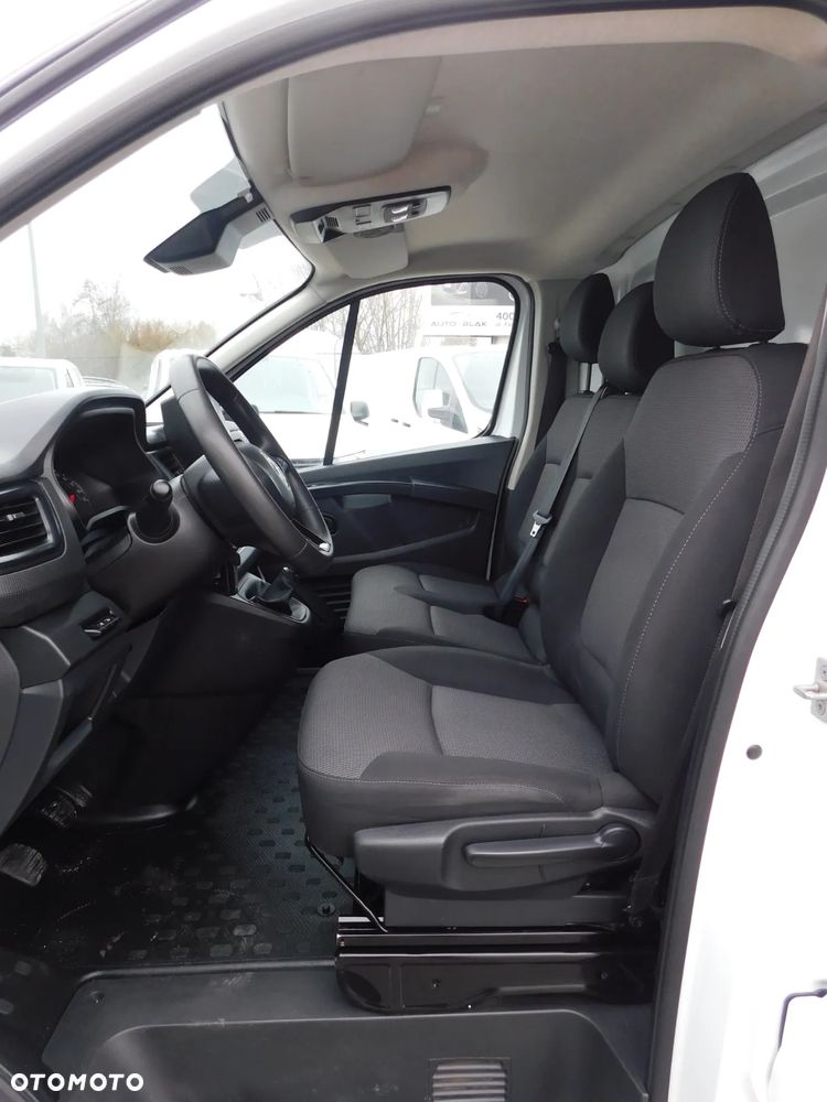 Renault TRAFIC - 8