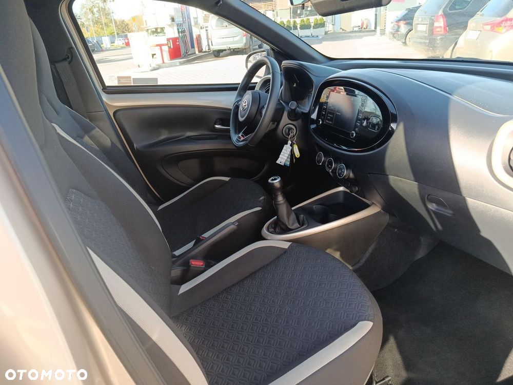 Toyota Aygo X - 9