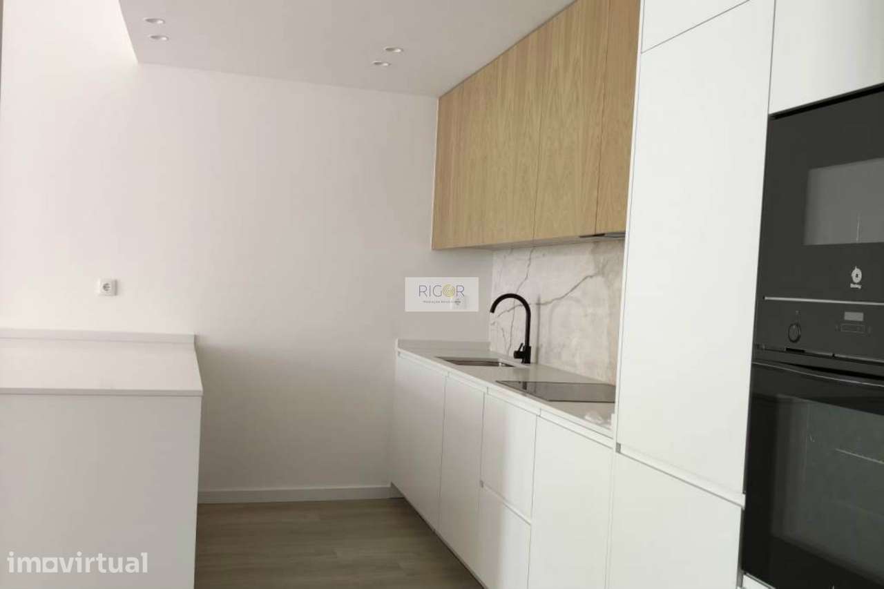 Apartamento T2 com terraço de 255m2 em Matosinhos - Grande imagem: 5/26