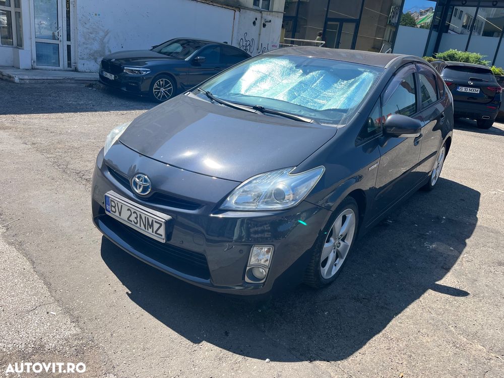 Toyota Prius (Hybrid) Comfort - 2