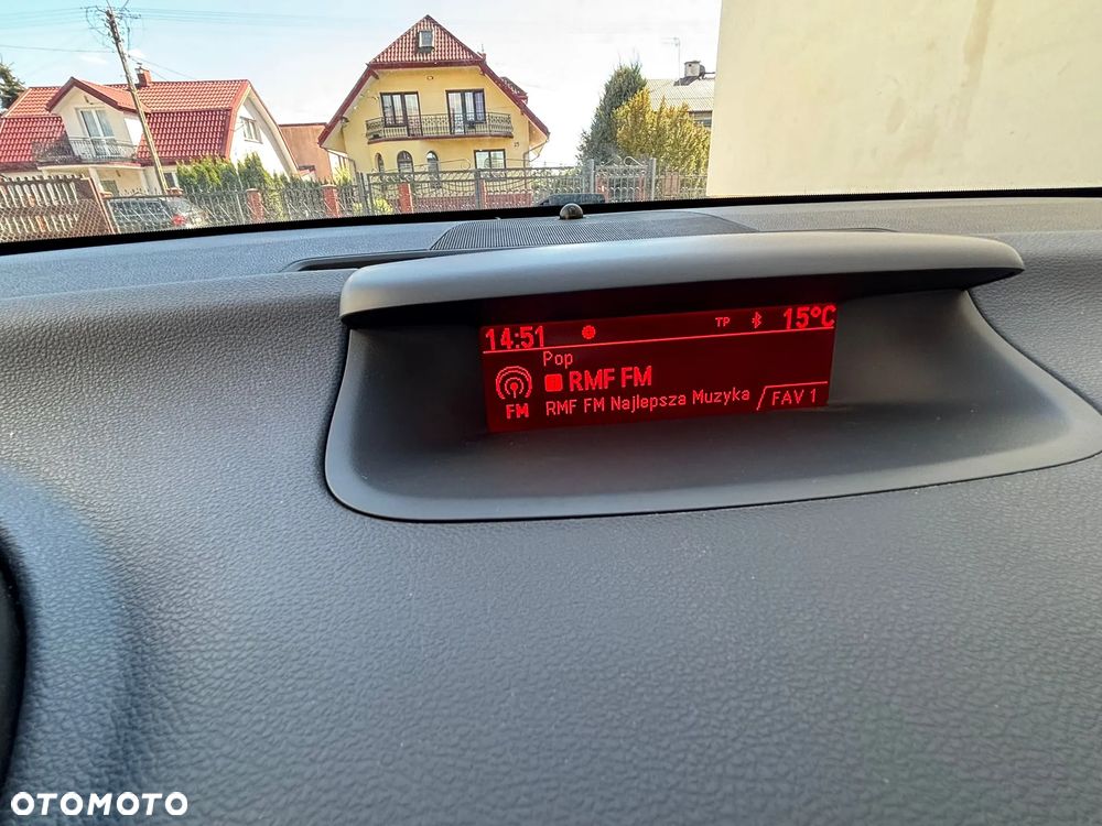 Opel Meriva - 17