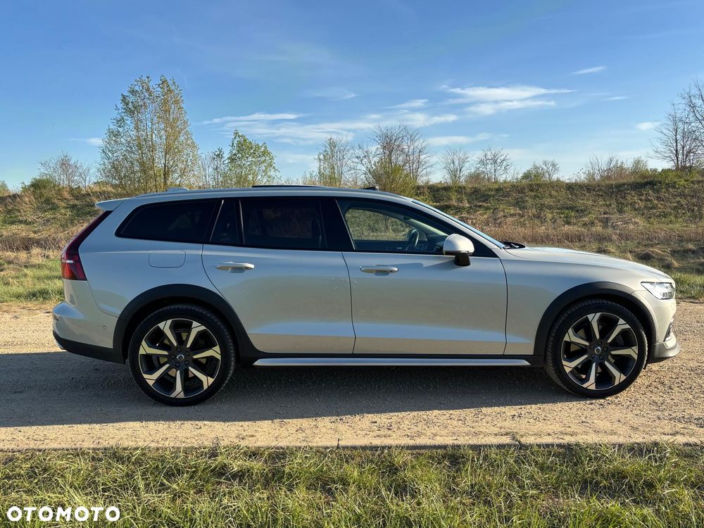 Volvo V60 Cross Country B5 B AWD - 15