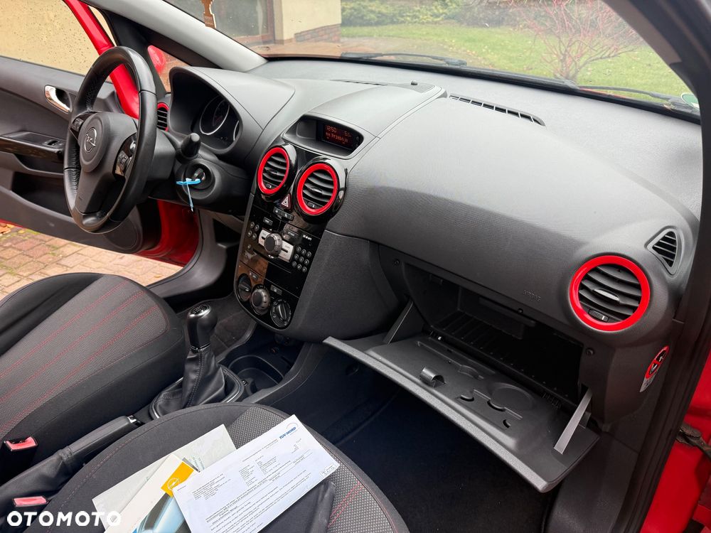 Opel Corsa 1.4 16V Color Edition - 37