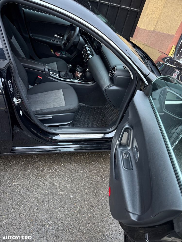 Mercedes-Benz CLA 200 - 32