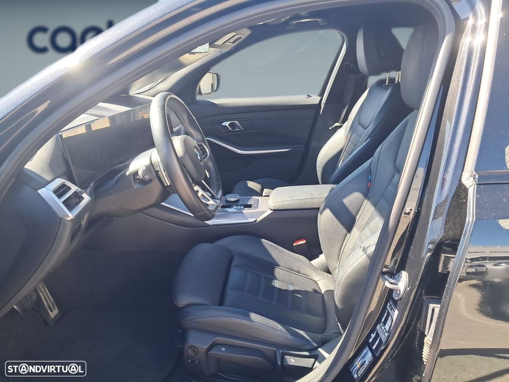 BMW 320 d Pack Desportivo M Auto - 11