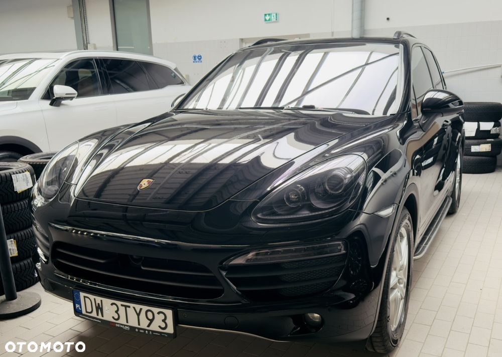 Porsche Cayenne - 2