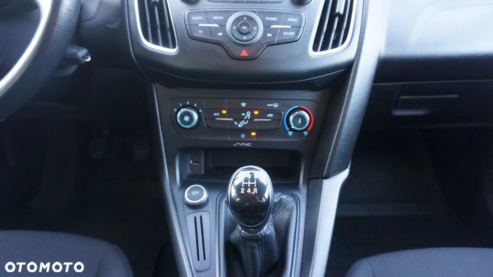 Ford Focus 1.6 SYNC Edition - 23