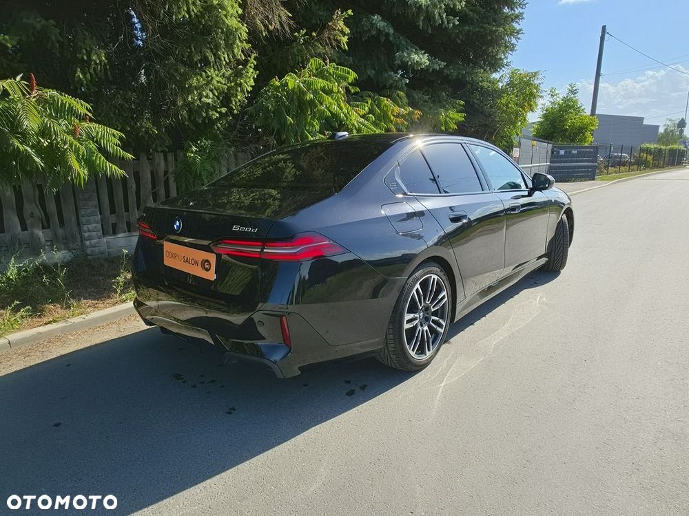 BMW Seria 5 520d xDrive mHEV M Sport - 8