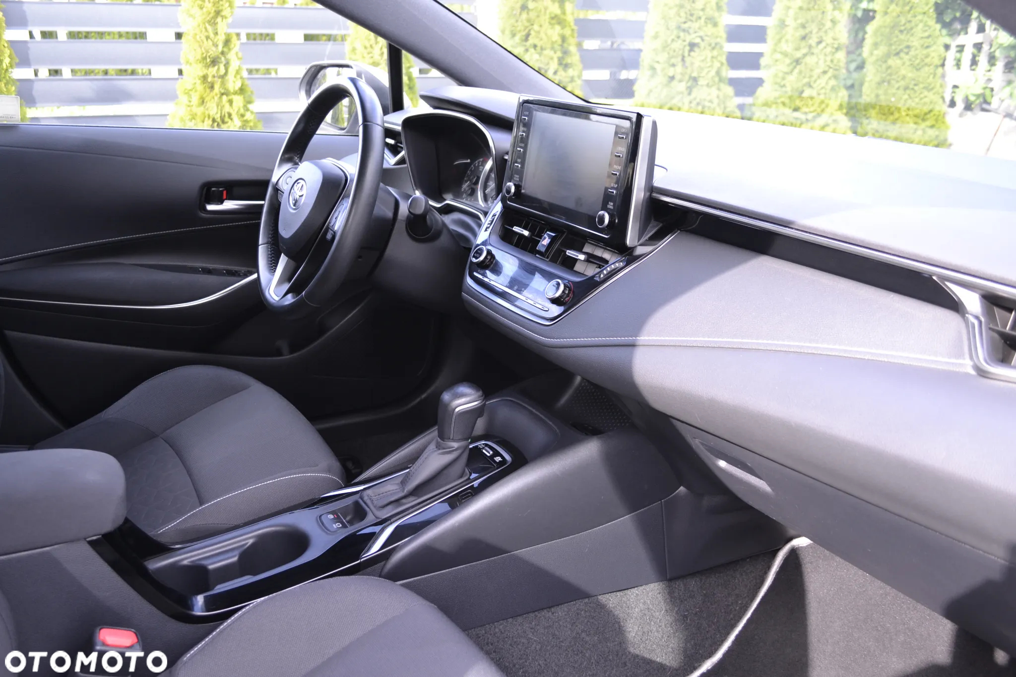 Toyota Corolla 1.8 Hybrid Comfort - 34