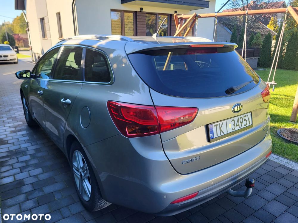 Kia Ceed - 4