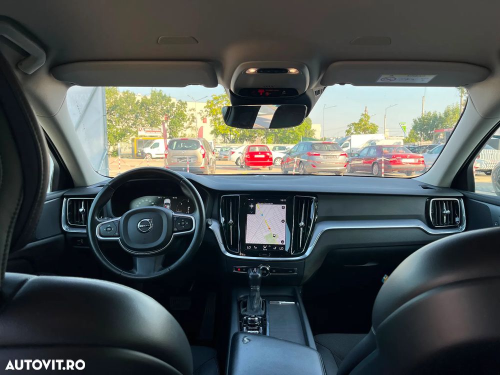 Volvo V60 D4 Momentum Pro - 5