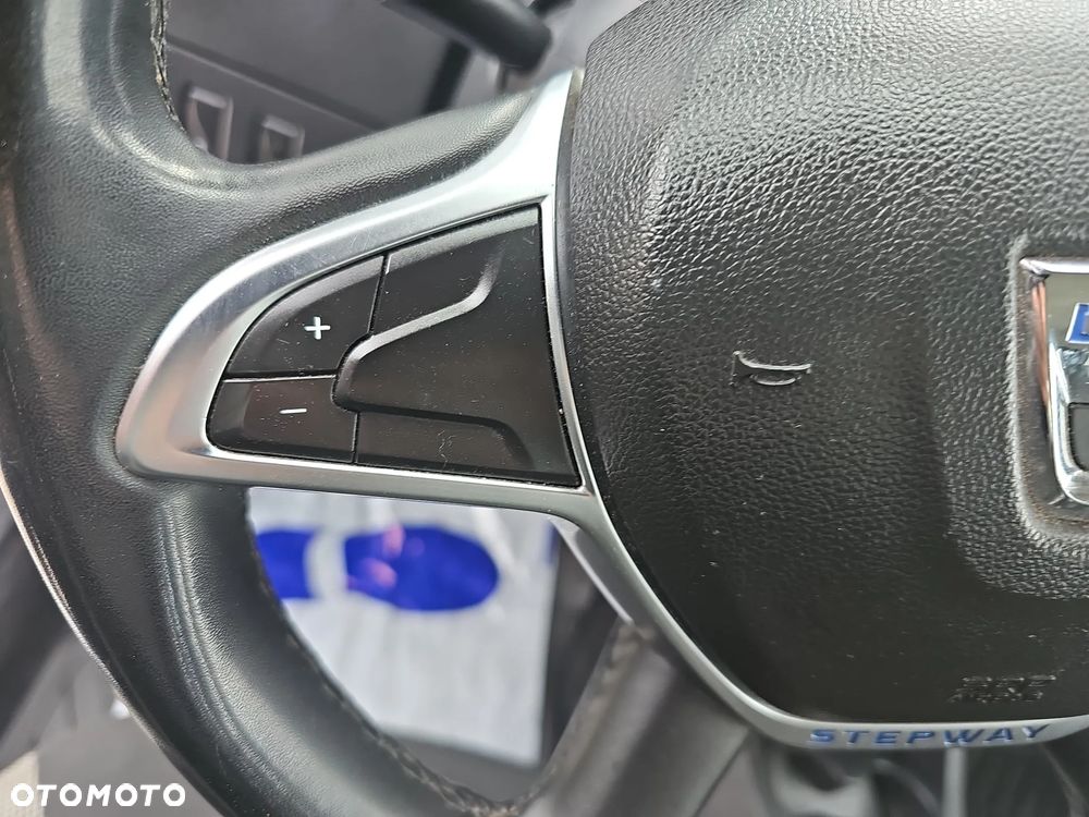 Dacia Lodgy 1.5 Blue dCi Stepway S&S EU6d - 17
