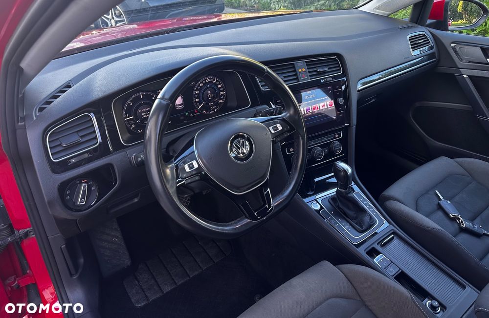Volkswagen Golf 2.0 BlueTDI DSG Highline - 25