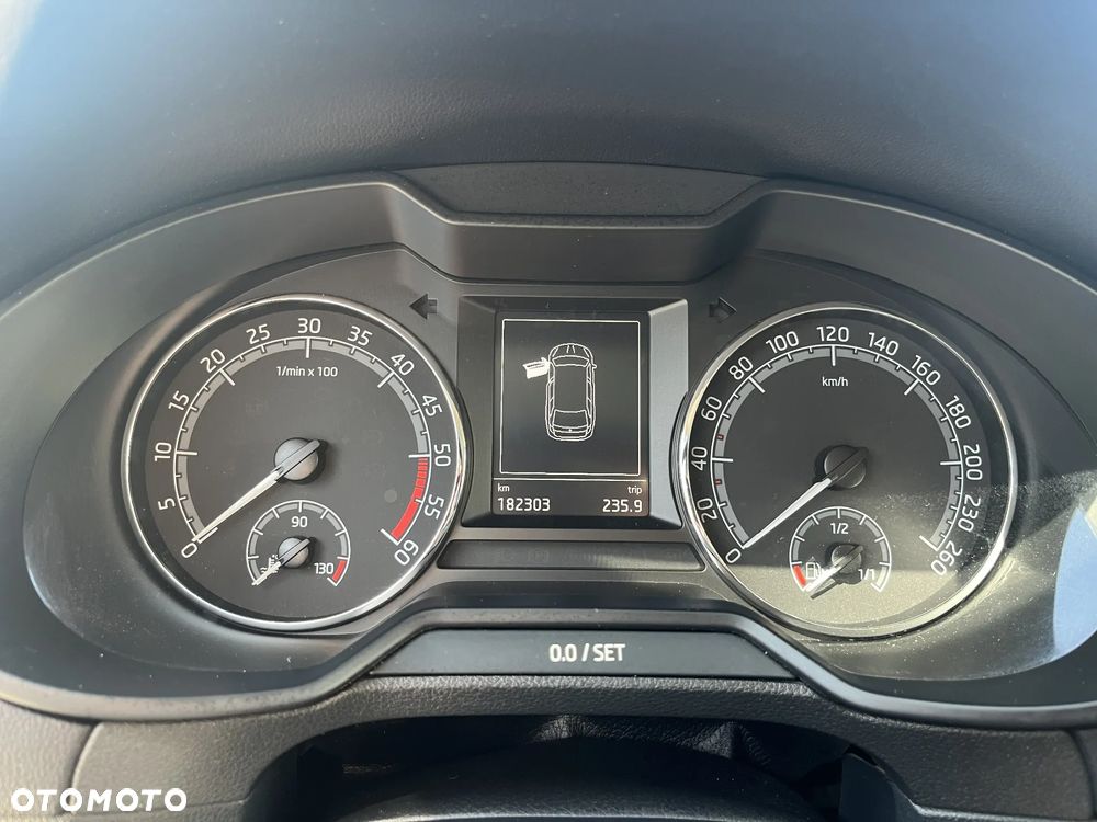 Skoda Octavia 1.6 TDI Ambition - 16