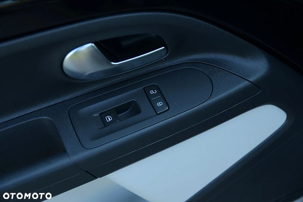 Volkswagen up! - 31