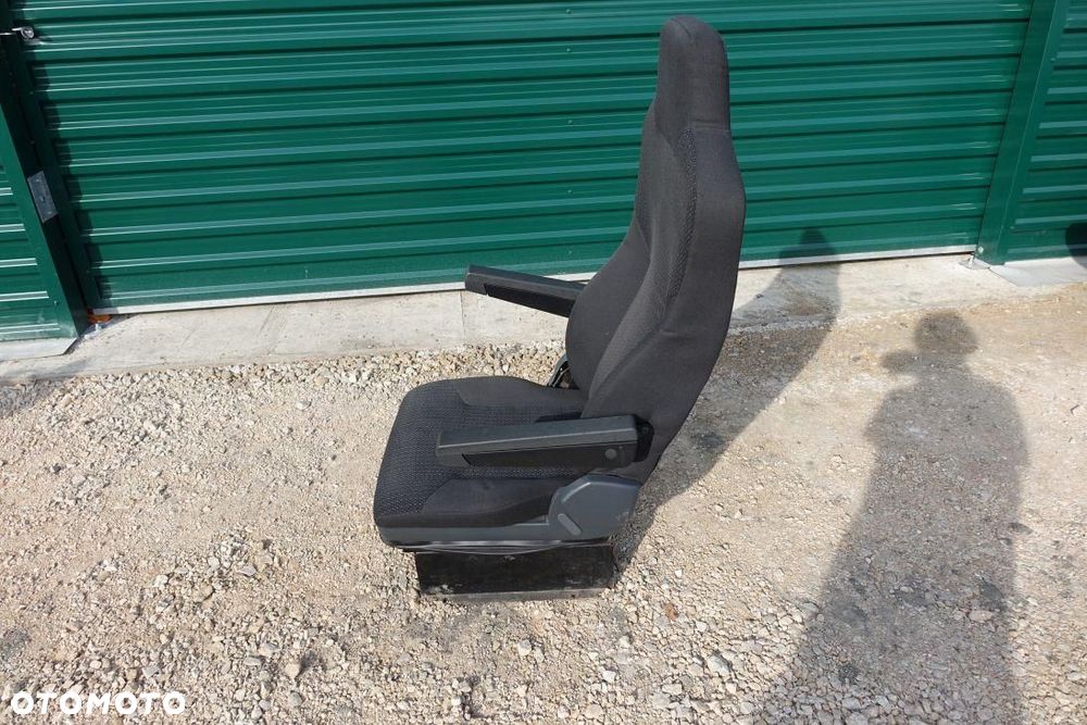 FOTEL KIEROWCY ISRI PNEUMATYCZNY MERCEDES 234242312 - 15
