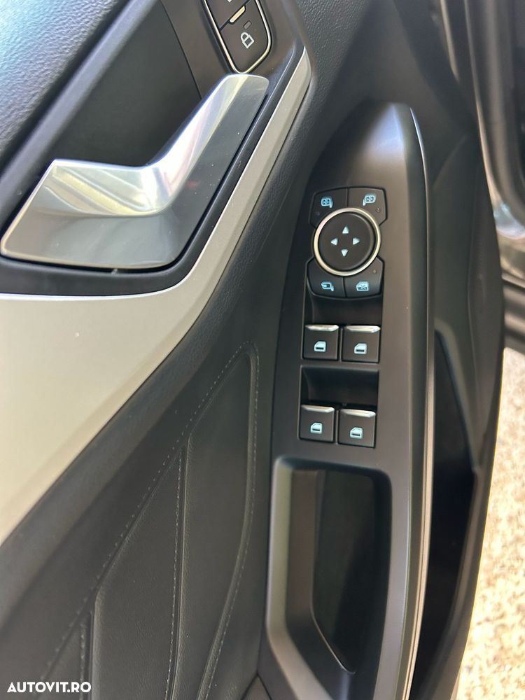 Ford Focus - 13