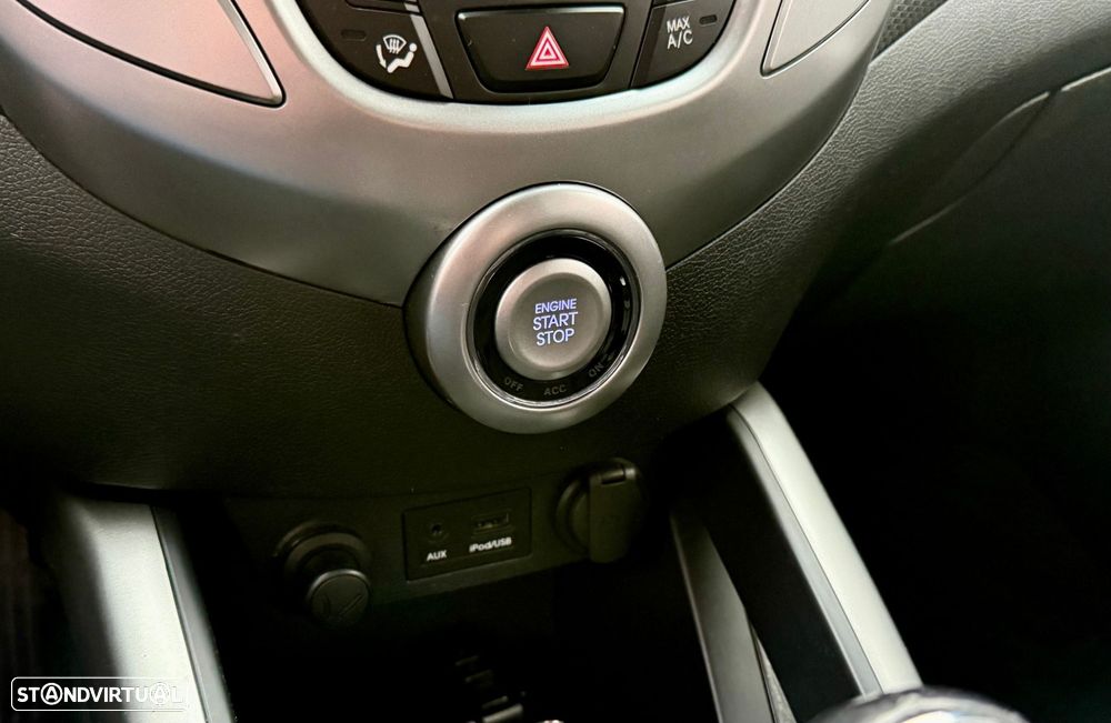 Hyundai Veloster 1.6 blue Style - 26