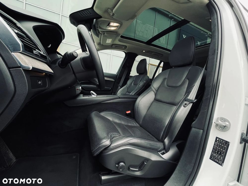 Volvo XC 90 - 27