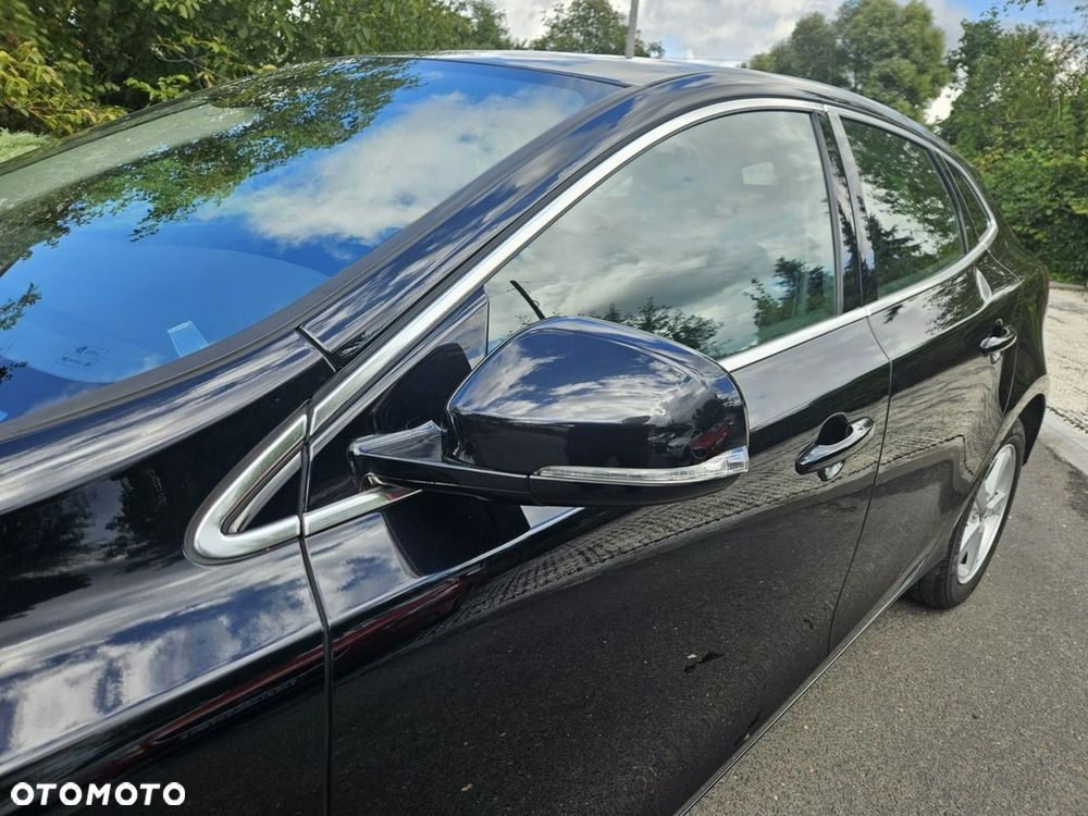 Volvo V40 D2 Momentum - 18