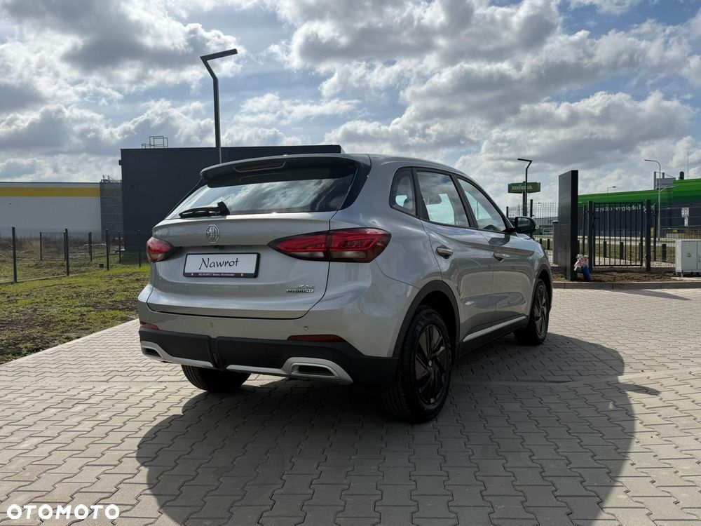 MG ZS - 6