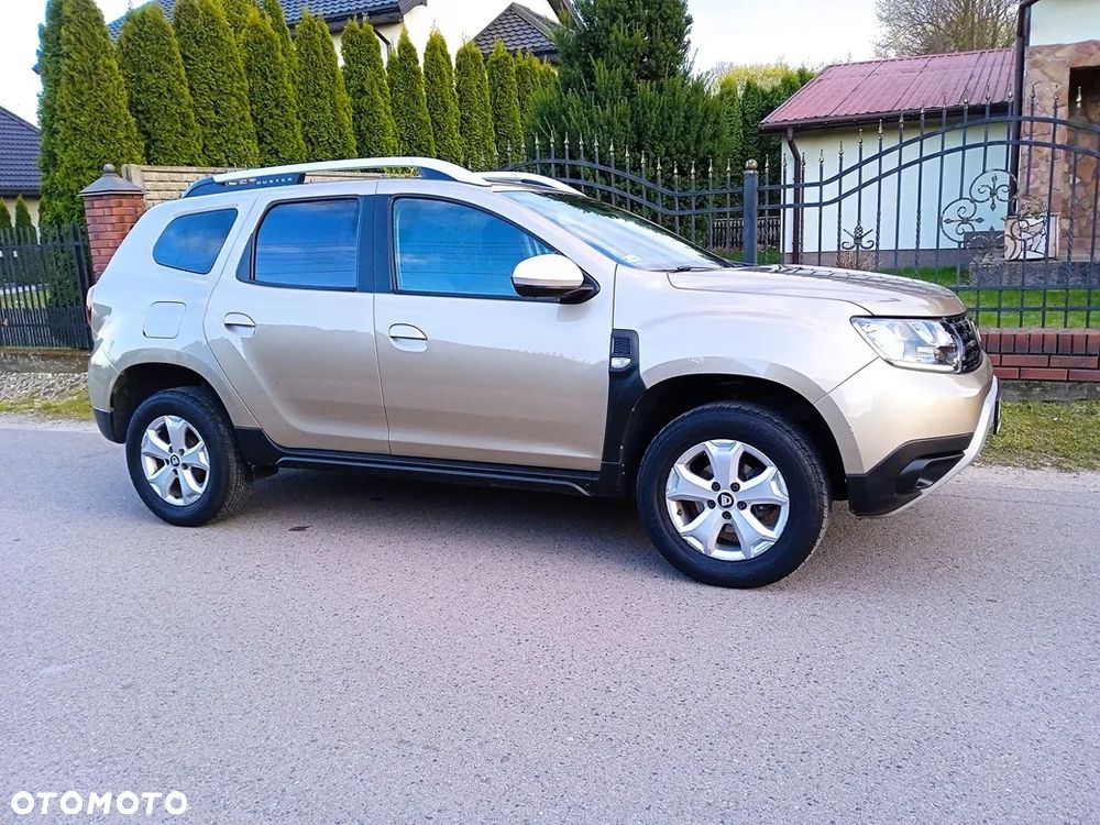 Dacia Duster 1.6 SCe Laureate S&S - 26
