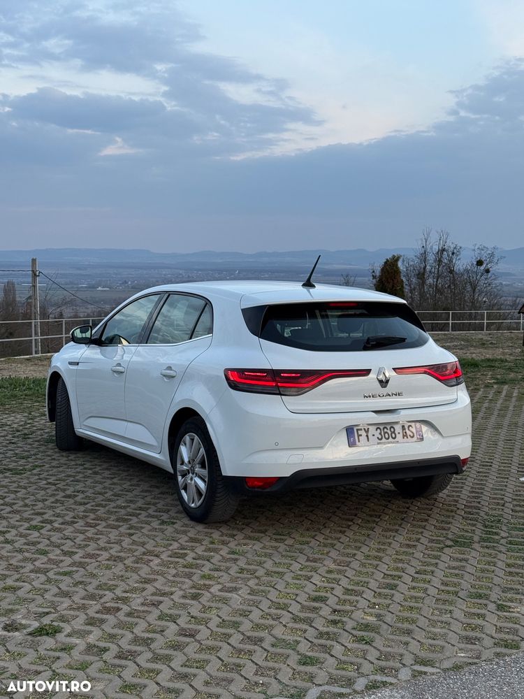 Renault Megane BLUE dCi 115 BUSINESS EDITION - 4