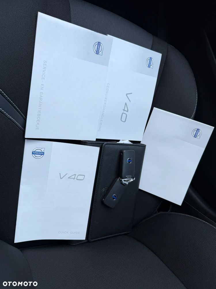 Volvo V40 D4 Inscription - 30