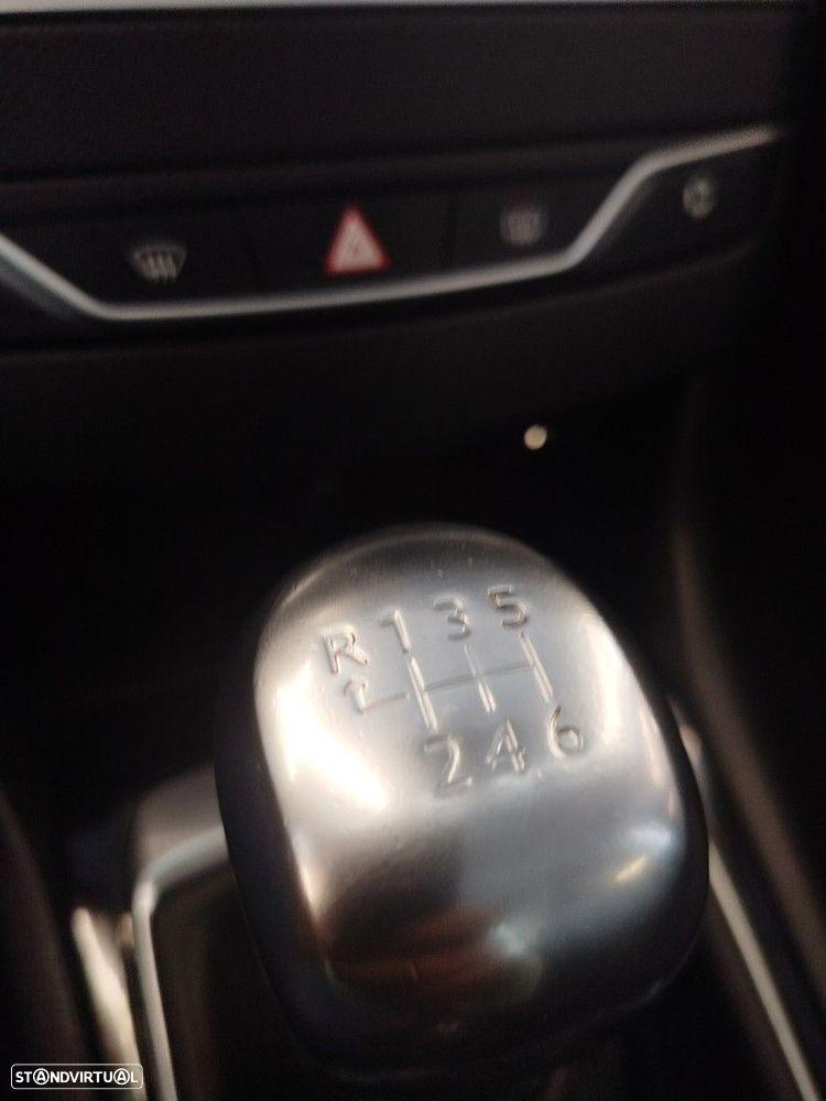 Peugeot 308 1.2 PureTech Business Line - 17