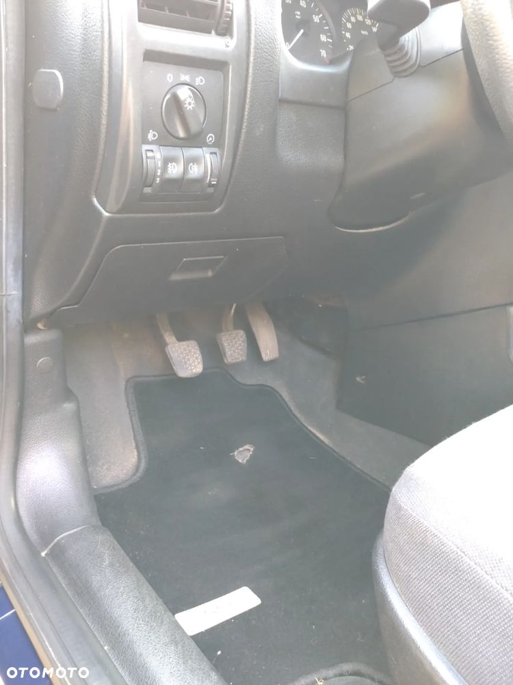 Opel Astra II 1.2 Start - 12