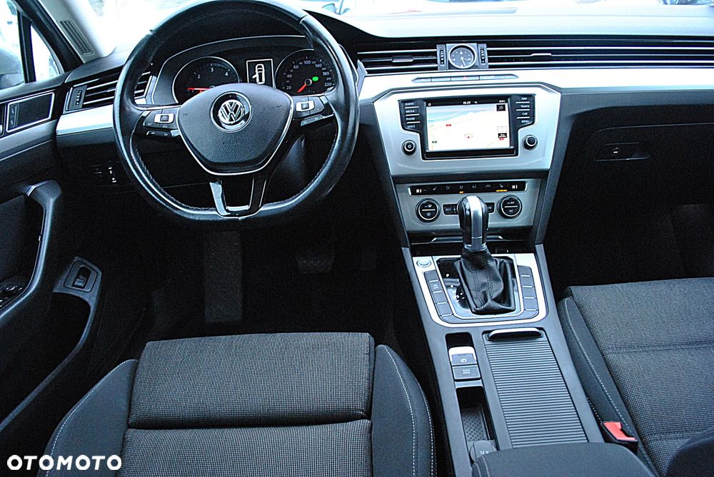 Volkswagen Passat 2.0 TDI SCR DSG Comfortline - 7