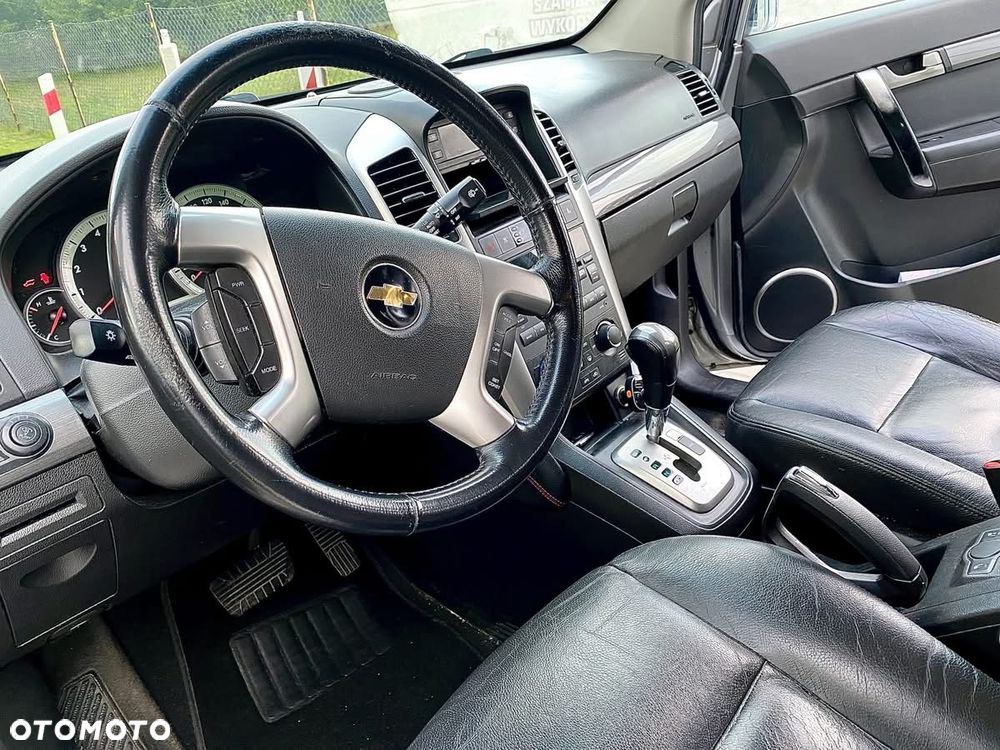 Chevrolet Captiva 2.0 d LT medium - 9