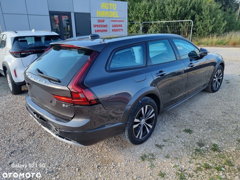 Volvo V90 Cross Country B4 D AWD Ultimate - 4