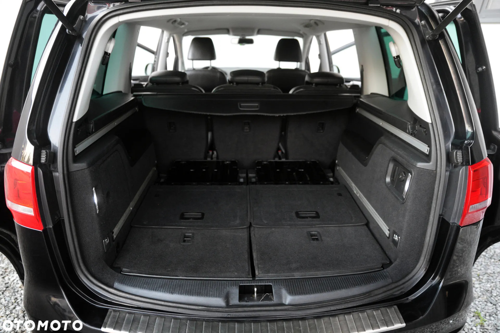 Volkswagen Sharan 2.0 TDI Highline DSG - 25