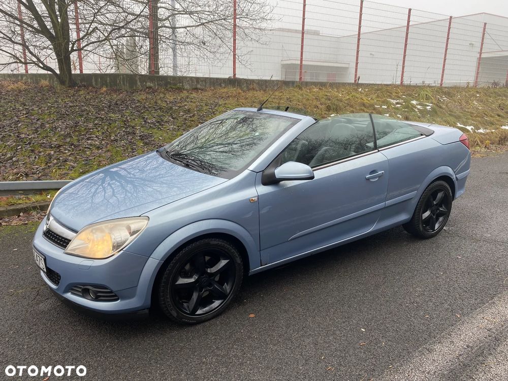 Opel Astra 1.9 CDTI Cosmo - 11