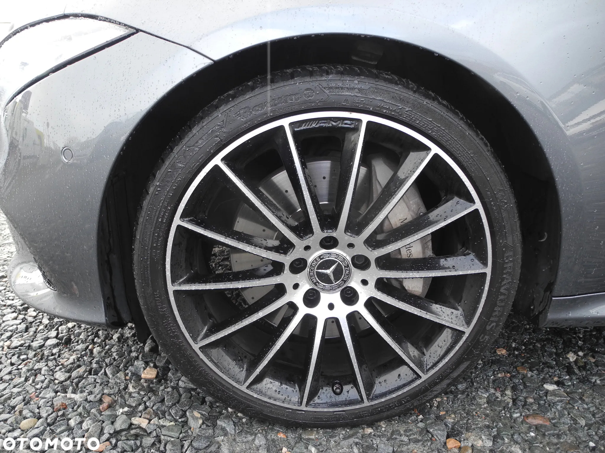 Mercedes-Benz CLS - 24