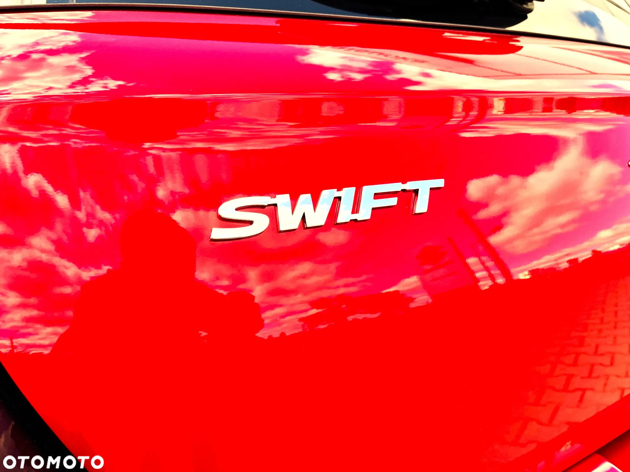Suzuki Swift 1.2 Dualjet SHVS Elegance CVT - 10