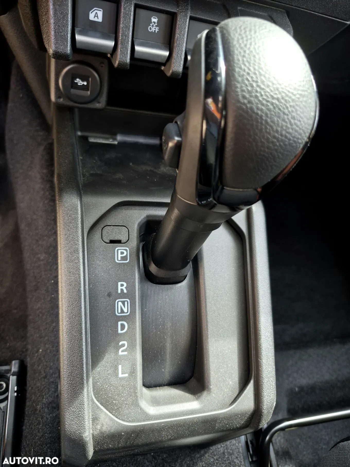 Suzuki Jimny 1.5 ALLGRIP GLX AT - 14